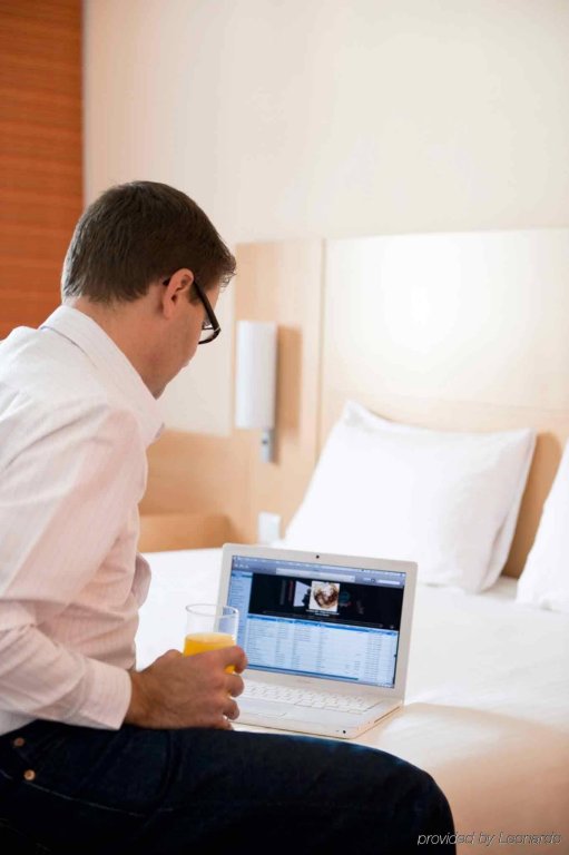 Фото Ibis Madrid Calle Alcalá