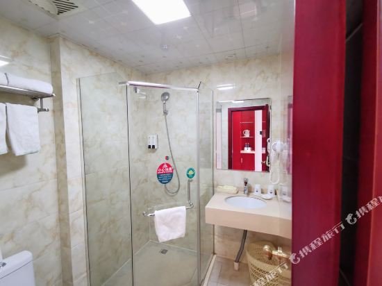 Фото GreenTree Inn SuZhou International Film City South JinShan Road Express Hotel