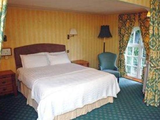 Фото Donington Manor Hotel