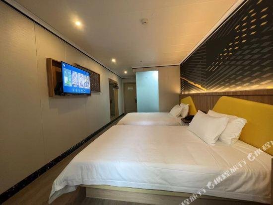 Фото 7 Days Inn Guiyang Jiaxiu Building Branch