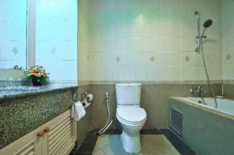 Фото Admiral Suite Serviced Apartment Hotel Sukhumvit