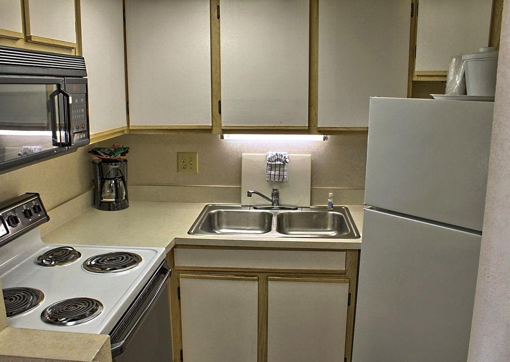 Фото Captain's Quarters Resort