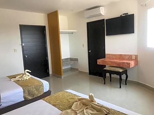 Фото Hotel Maria del Rocio