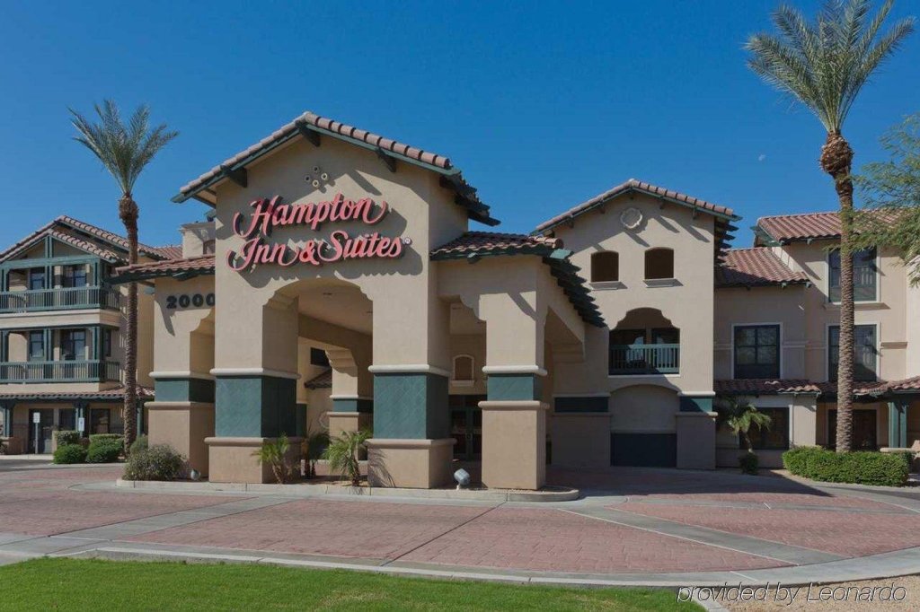 Фото Hampton Inn & Suites Phoenix-Goodyear