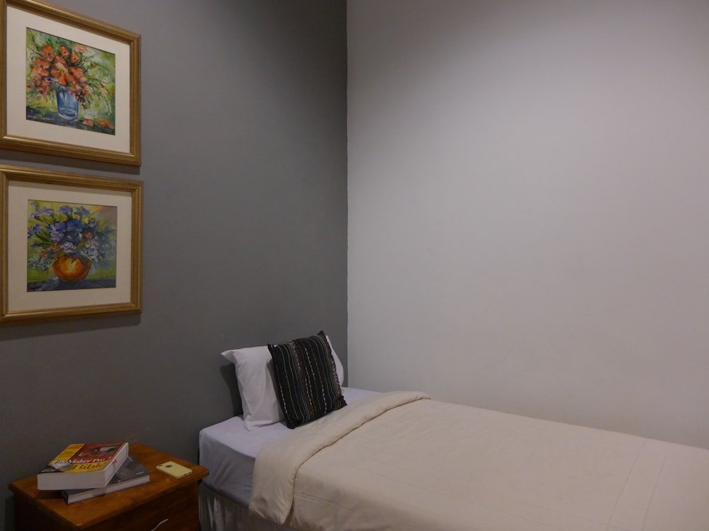 Фото Wesberly Apartments