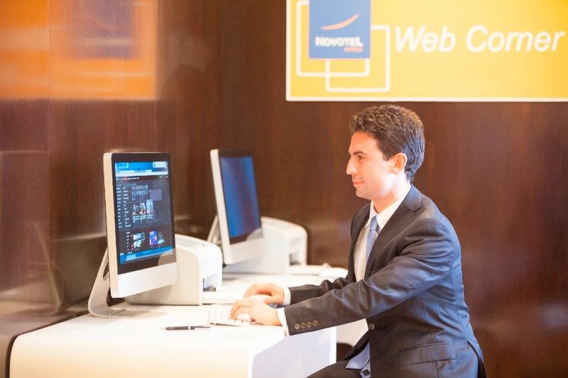 Фото Ibis Barcelona Cornella