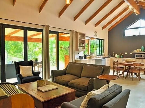 Фото Sand River Guest House