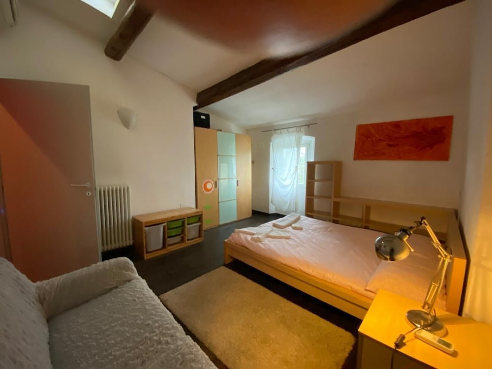 Фото Amazing Rooms In Luxury Mansion