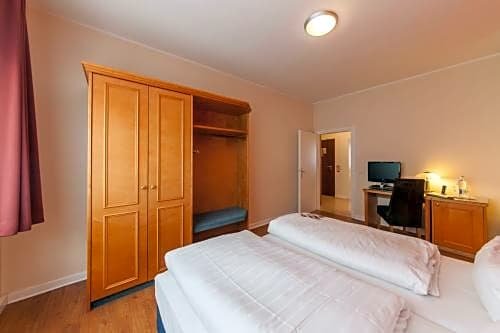 Фото Hotel Flora Düsseldorf