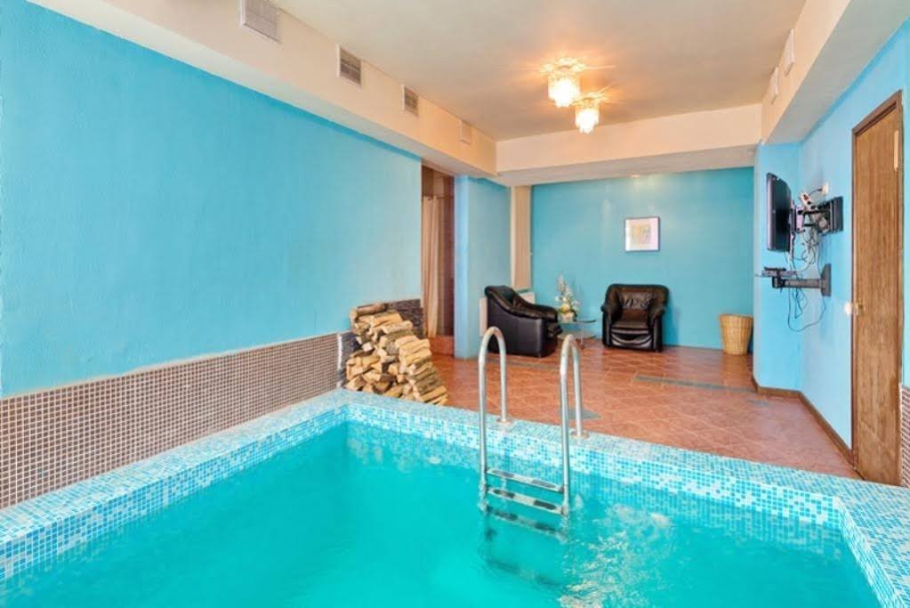 Фото Центр бадминтона и настольного тенниса