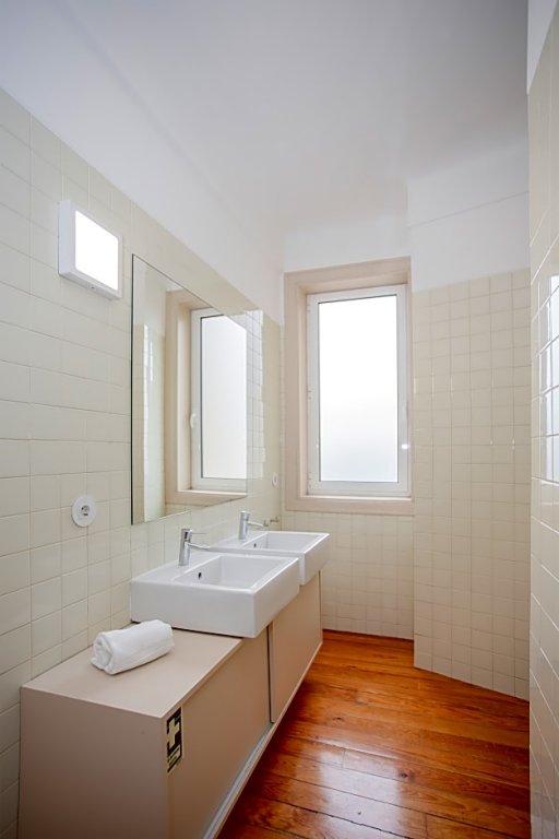 Фото Liiiving in Porto Light Spacious Apartment