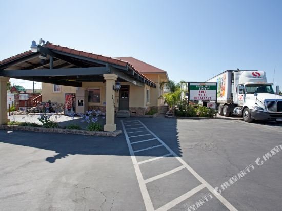 Фото Traveler's Inn