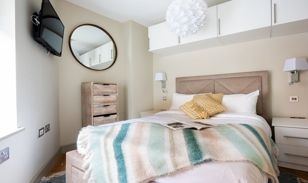 Фото The Soho Loft - Elegant & Modern 1bdr in Soho