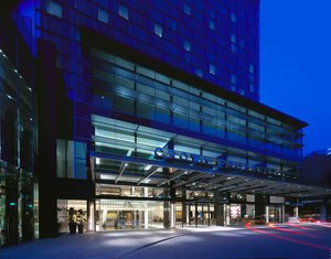 отель Crown Metropol
