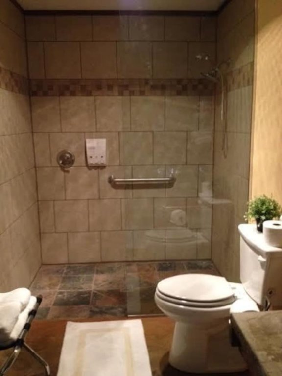 Фото Hh Creek Inn