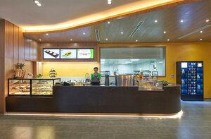 Гостиница Holiday Inn & Suites Saigon Airport, an Ihg Hotel