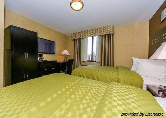 Фото Rodeway Inn Bronx Zoo