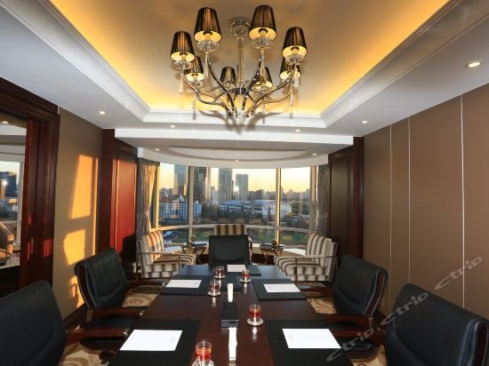 Фото Beijing Continental Grand Hotel