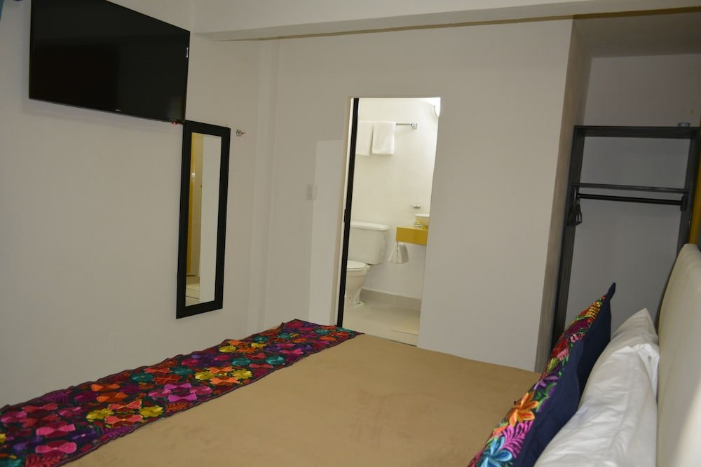 Фото Los Altos Hotel