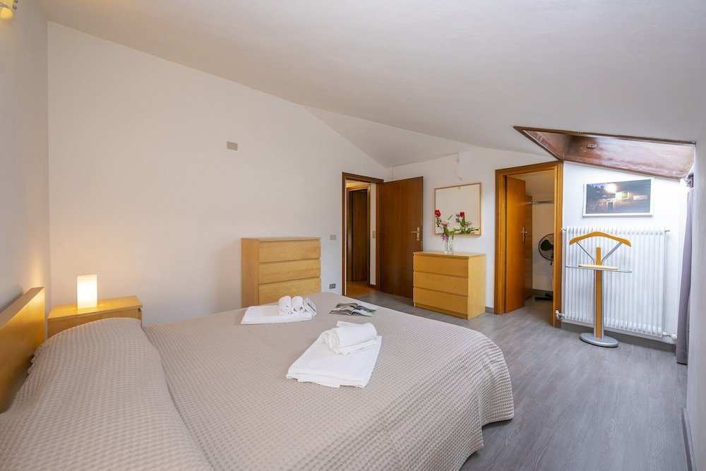 Фото Casa Franco e Ilva 1