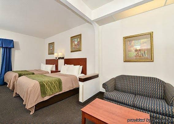 Фото Quality Inn & Suites near St. Louis and I-255