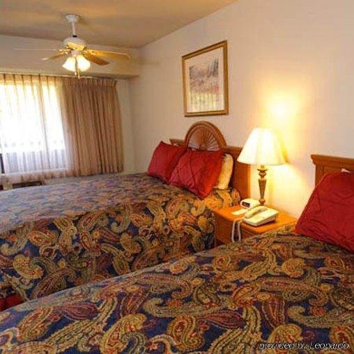 Фото Monarch Resort