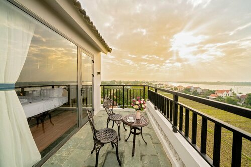 Гостиница Eco Lux Riverside Hotel & SPA в Хойане