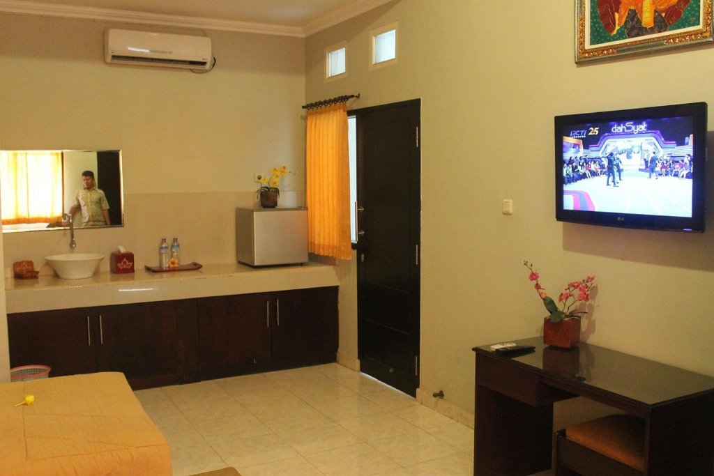 Фото Crown Hotel