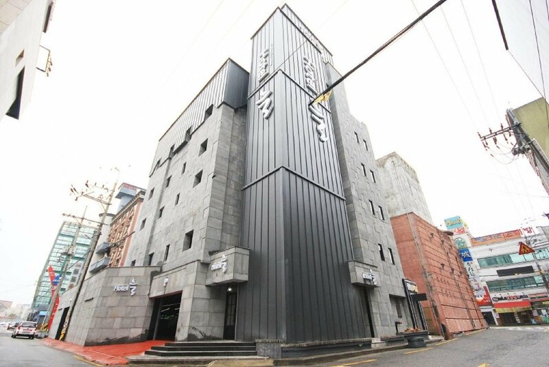 Гостиница Jeonju Hotel Neul в Чонджу
