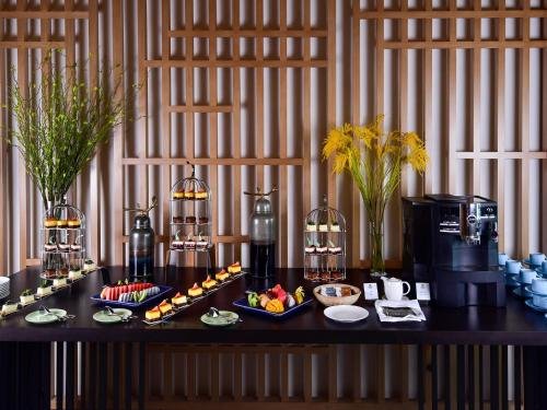 Фото Holiday Inn Haikou West Coast