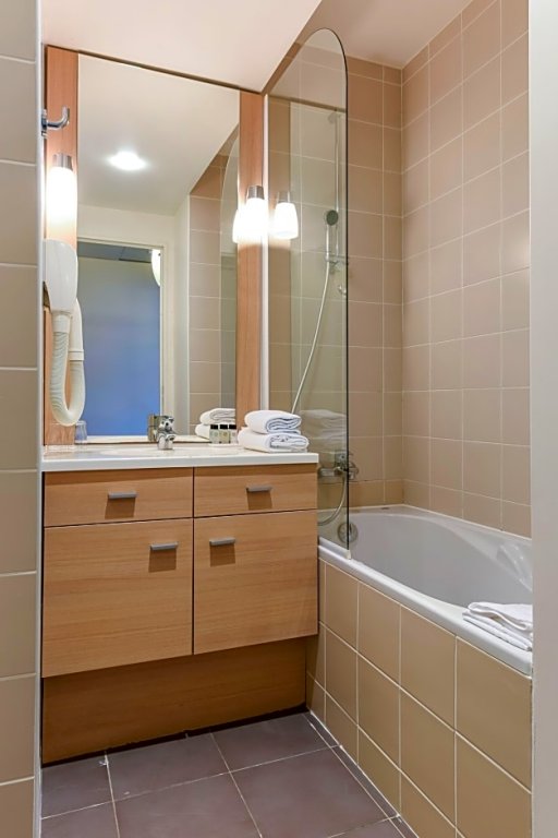 Фото Appart'City Confort Paris Grande Bibliotheque