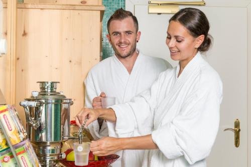 Фото Hotel Alpenrose