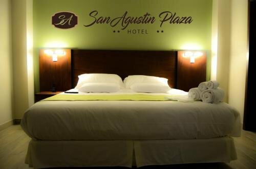 Гостиница Hotel San Agustin Plaza в Латакунге