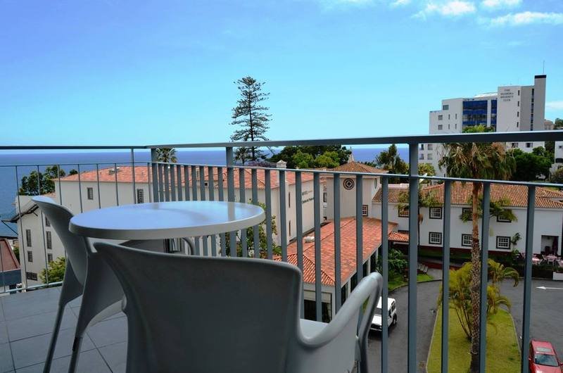 Фото Madeira Bright Star Hotel