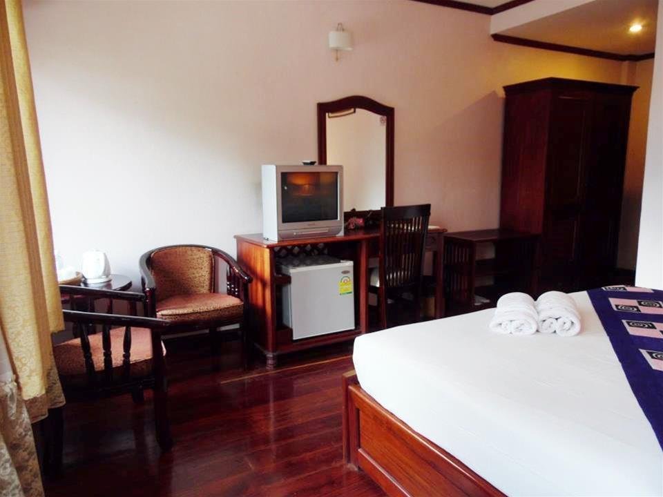 Фото E-Outfitting Vang Thong Hotel