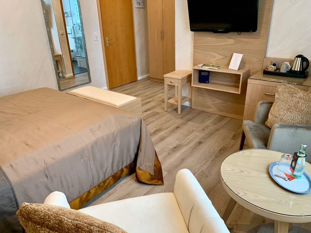 Фото Boutique Hotel Goldene Henne