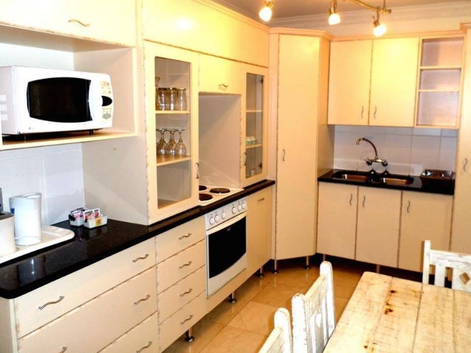 Фото Oceans Hotel & Self Catering