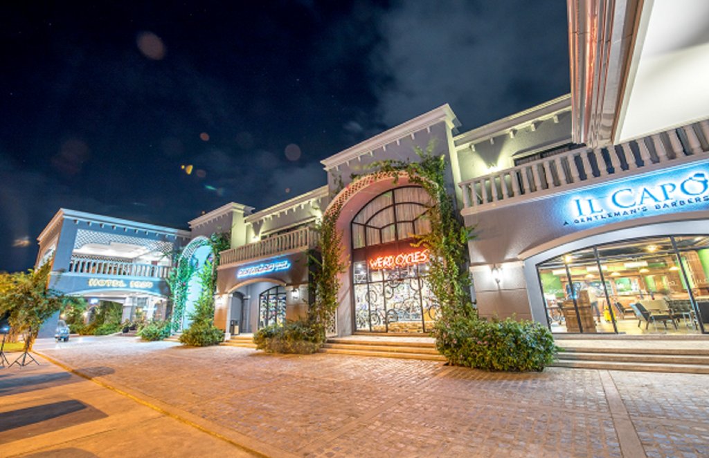 Фото отеля 1