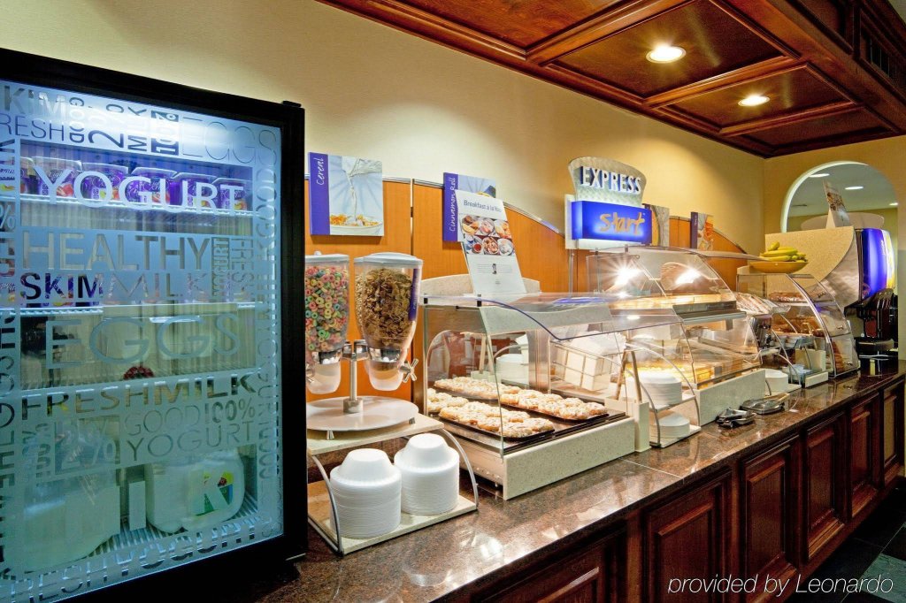 Фото Best Western Braintree Inn