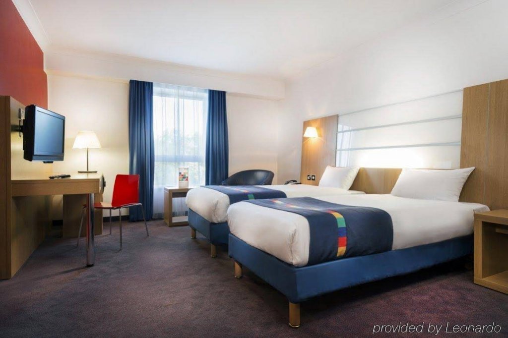 Фото отеля 2