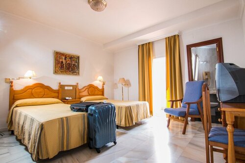 Гостиница Hotel Abades Loja