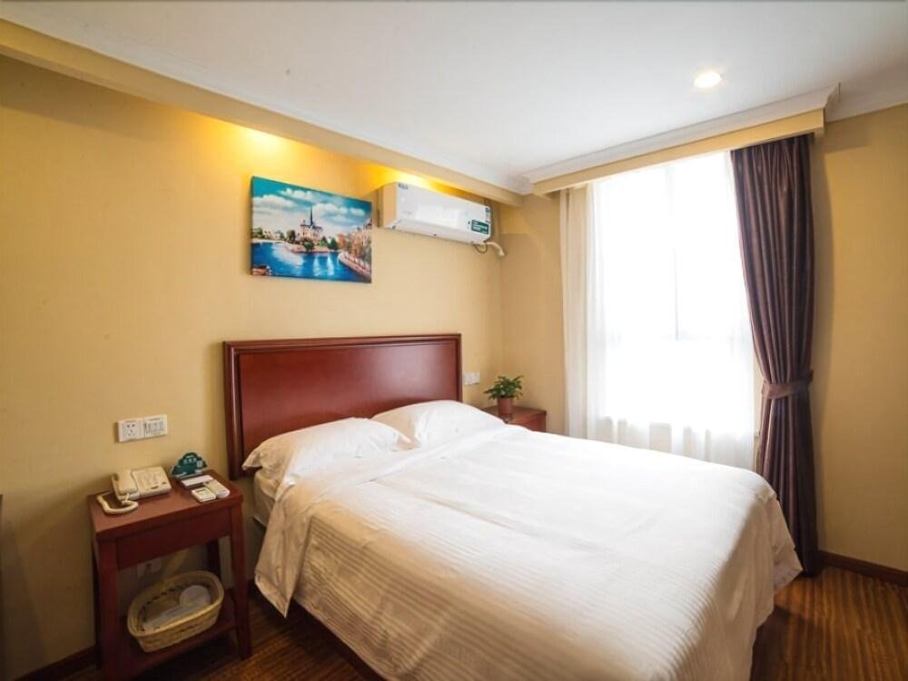 Фото GreenTree Inn Suzhou Kunshan Paris Spring Express Hotel