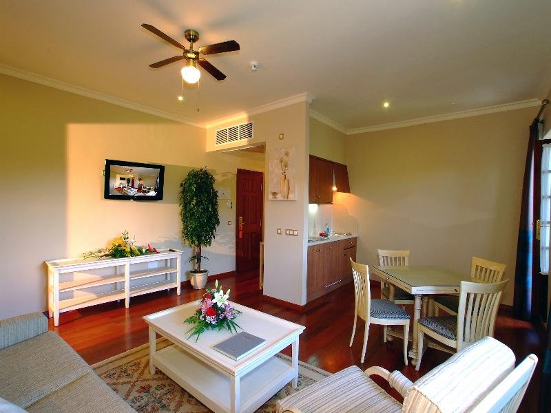 Фото Laguna Nivaria Hotel & SPA