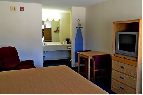 Фото Americas Best Value Inn Kinder