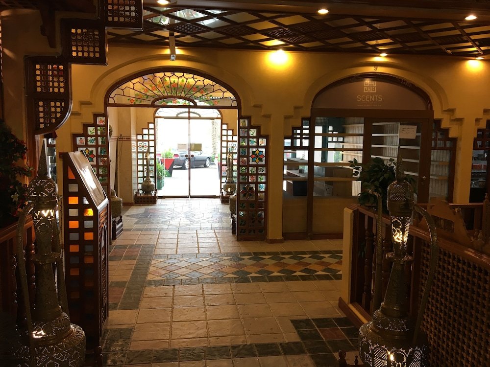 Фото Kuwait Palace Hotel Apartments