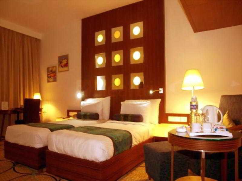 Фото The Pride Hotel Chennai