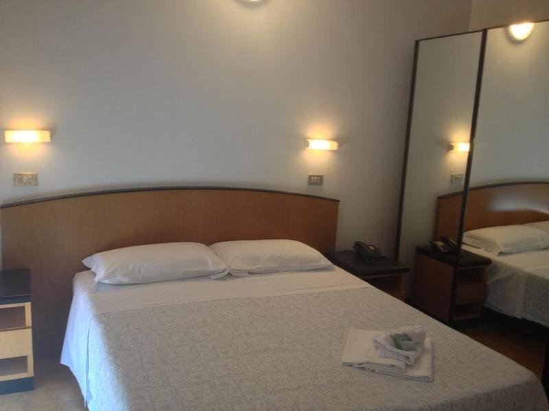 Фото Hotel Orlov