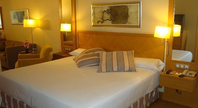 Фото Hesperia A Coruña Centro