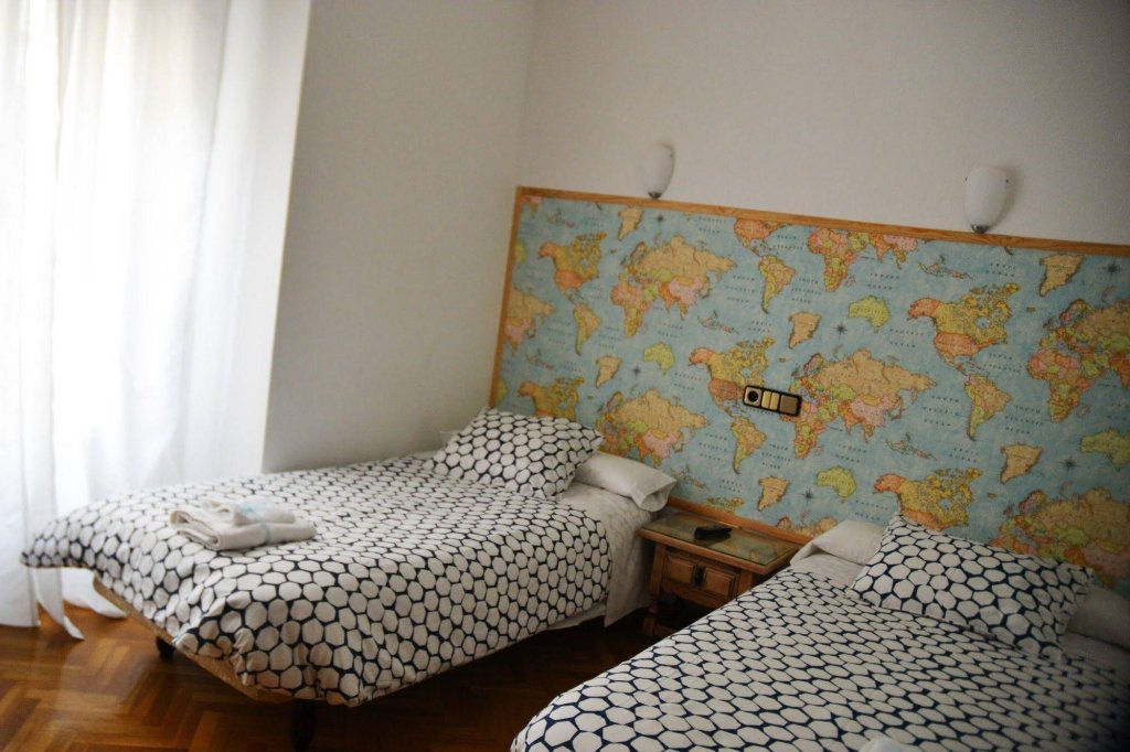 Фото Hostal Hispano Gran Vía