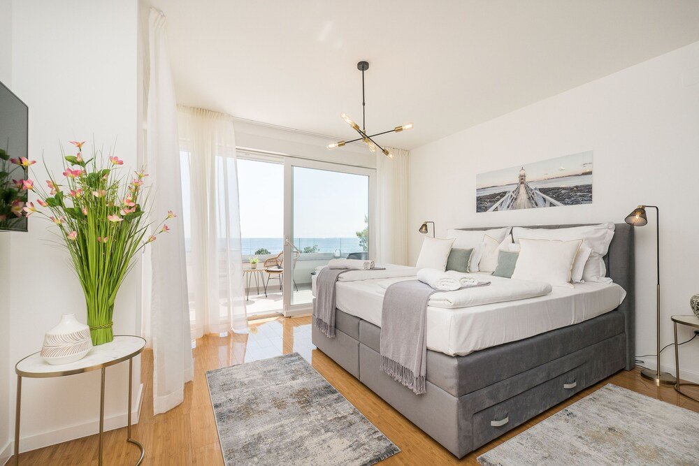 Фото Penthouse Apartment Perla with Jacuzzi